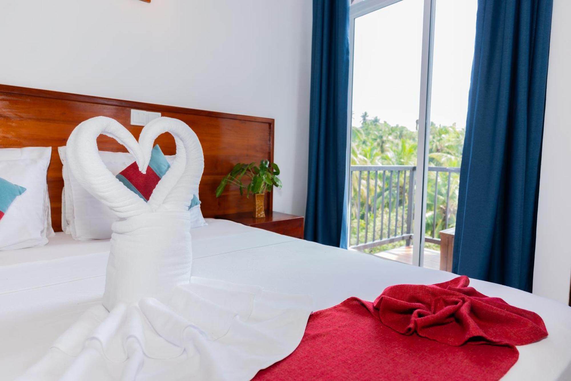 Sea Cloud Hotel Unawatuna Ngoại thất bức ảnh