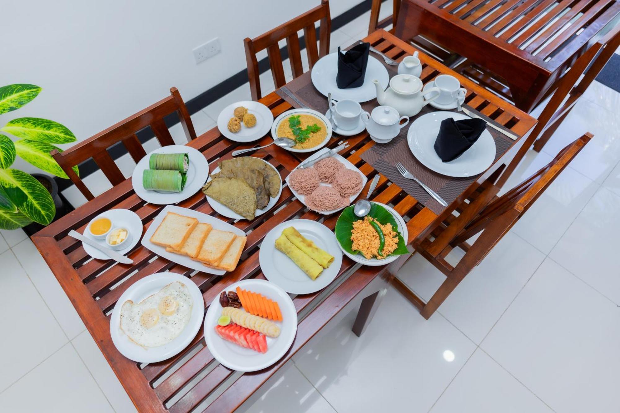 Sea Cloud Hotel Unawatuna Ngoại thất bức ảnh